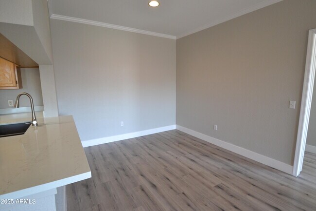 Building Photo - 5401 E Van Buren St