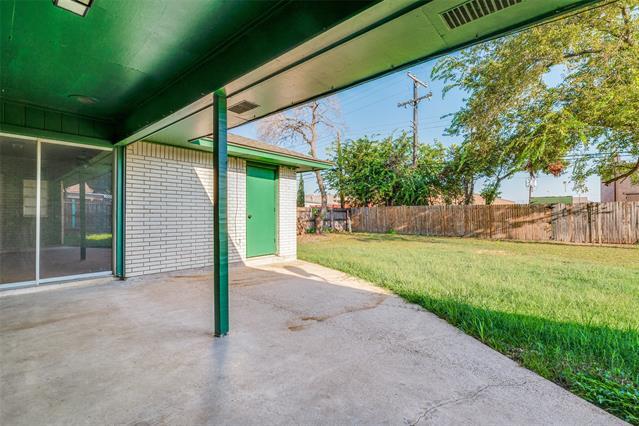 Building Photo - 2107 Briarwood Blvd