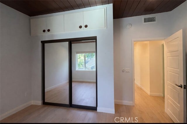 Building Photo - 940 Crestview Dr