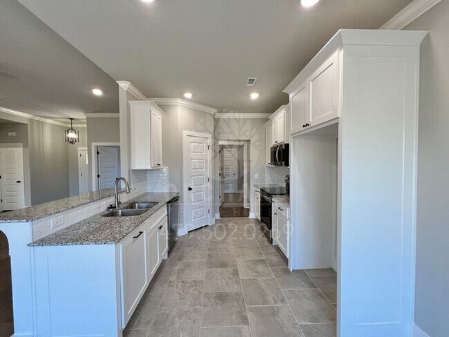 Building Photo - Single-Family Home- Desirable Clearwood Plan - 10 Month Lease Only
