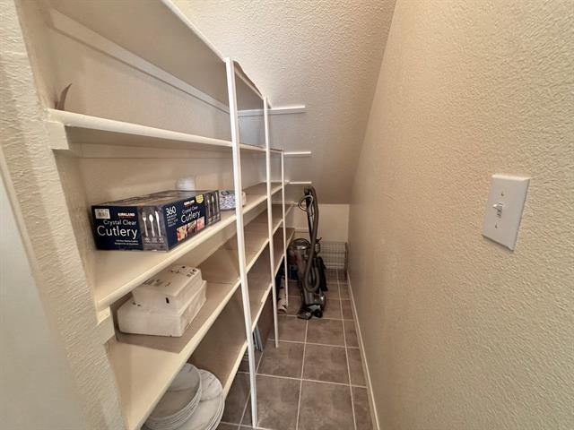 Building Photo - 2429 Deer Horn Dr