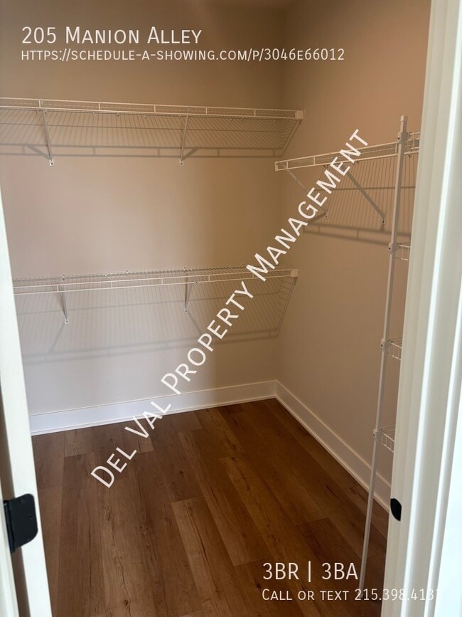 Building Photo - 205 Manion Aly