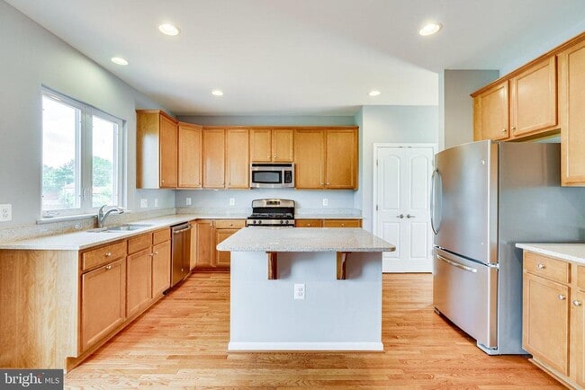 Building Photo - 43472 Hopestone Terrace