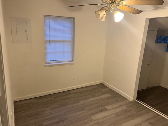 Building Photo - One bedroom cottage