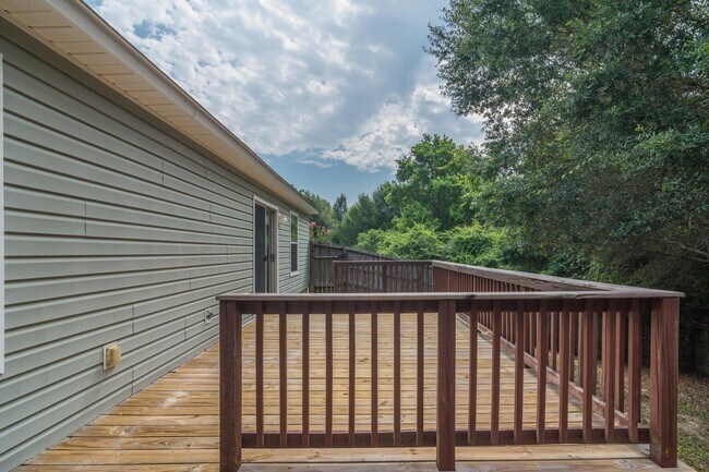 Building Photo - 168 Cabana Way