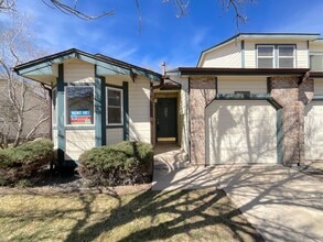 Building Photo - 4 Bedroom Townhome Available Near S Academy Blvd & E Fountain Blvd!