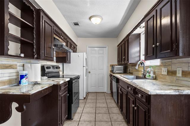 Building Photo - 2629 Peach Tree Ln