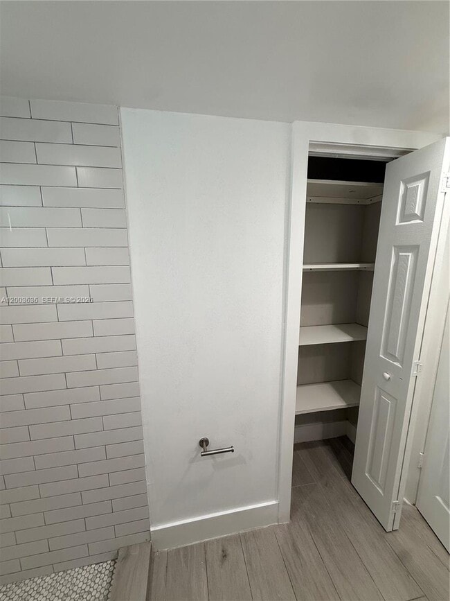 Building Photo - 200 Galen Dr