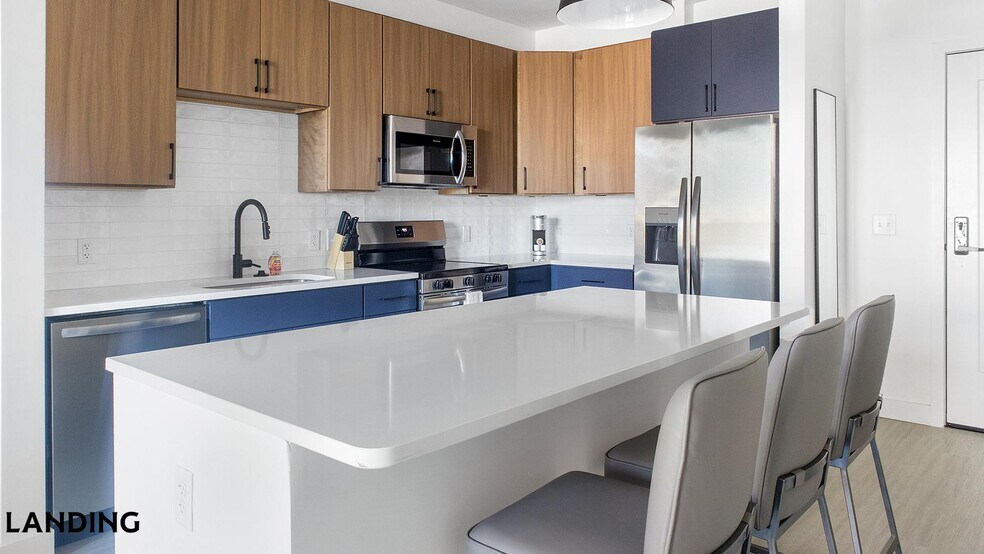 Building Photo - 1007 S Mint St