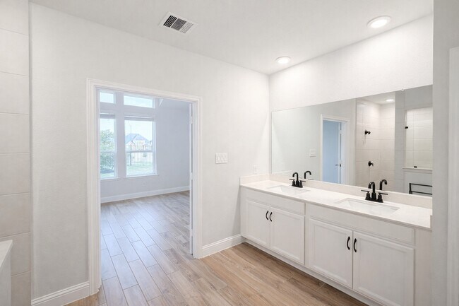 Building Photo - 2307 Birch View Ln