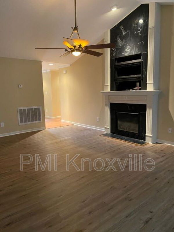 Building Photo - 6904 La Christa Way