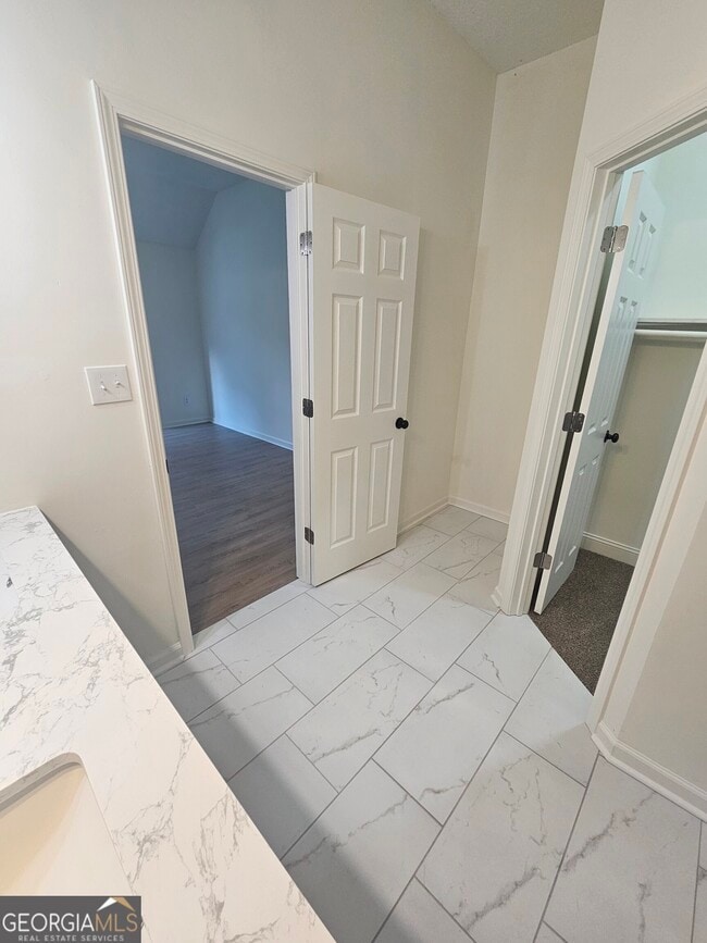 Building Photo - 150 Park Timbers Dr