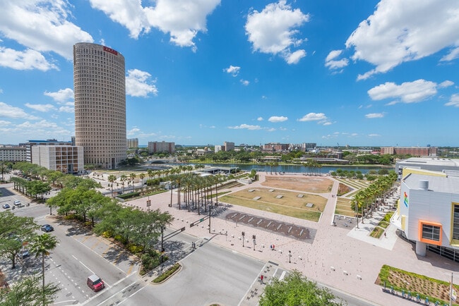 Building Photo - 777 N Ashley Dr