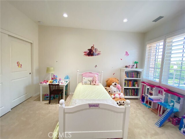 Building Photo - 103 Bianco