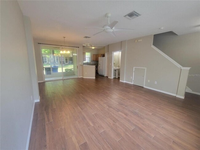 Building Photo - 2221 Golden Oak Ln