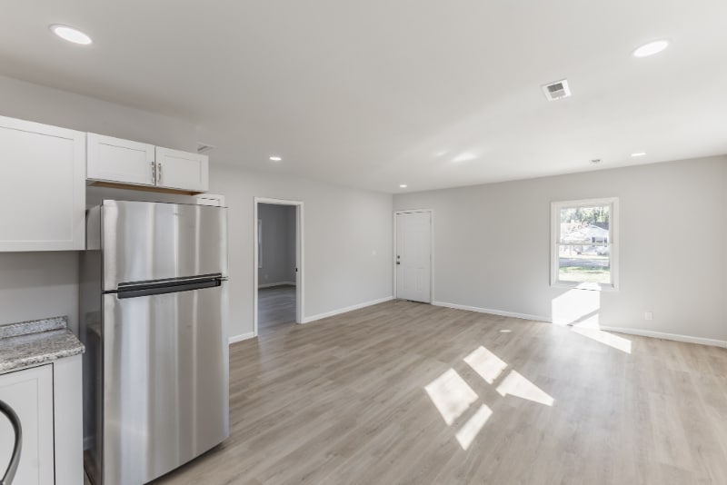 Building Photo - 1223 2nd St SW