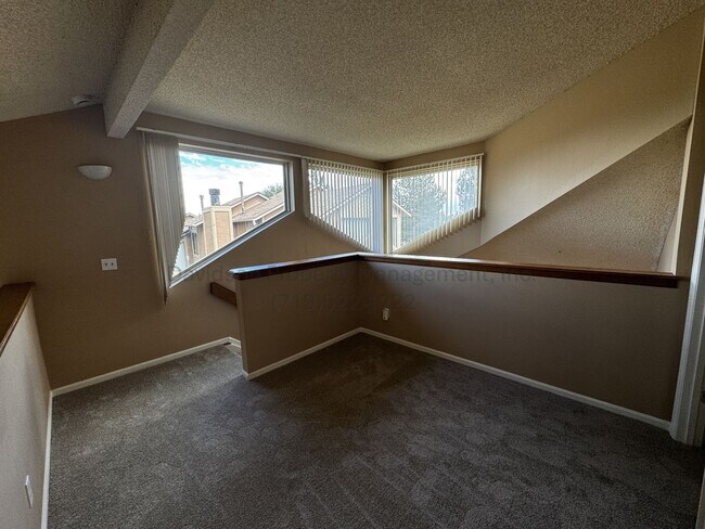 Building Photo - 4090 Autumn Heights Dr