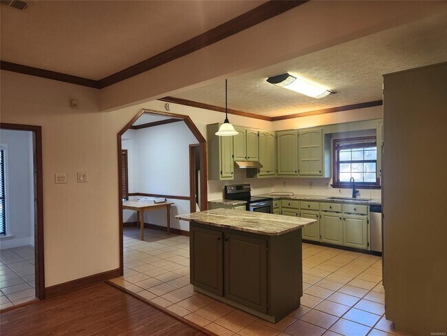 Building Photo - 1174 Old Prattville Rd