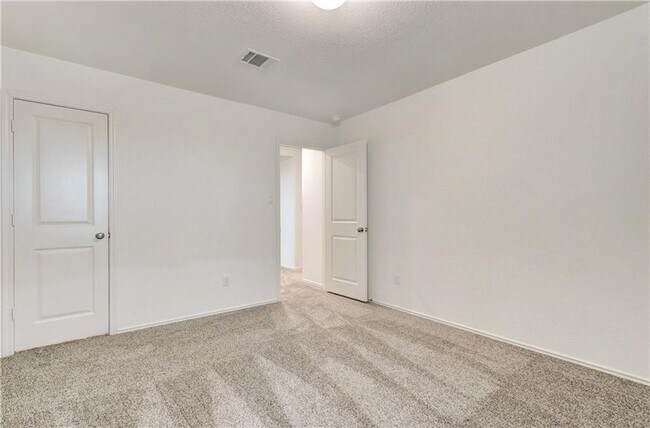 Building Photo - 5829 Bellissima Way