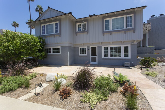 Building Photo - *OPEN HOUSE: 9/28 10-11AM* 2BD/1BA in La J...
