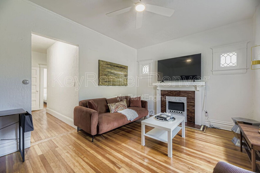 Building Photo - 227 S Logan St