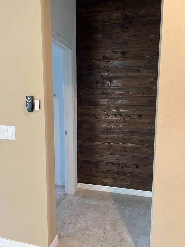 Building Photo - Spacious 3-Bed/2-Bath Rental in Sola Vista – Modern Comfort Meets Florida Living!