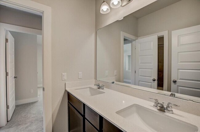 Building Photo - 2417 Caddo Canoe Dr