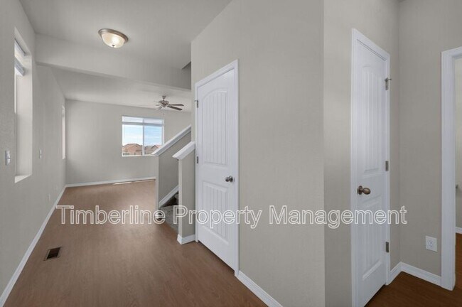 Building Photo - 9951 Ledgestone Terrace