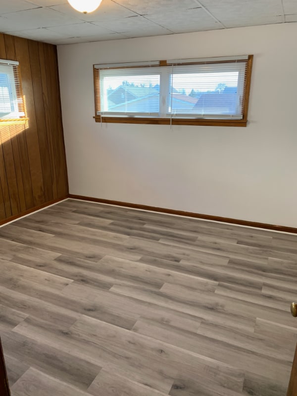 Building Photo - 282 W 42nd St