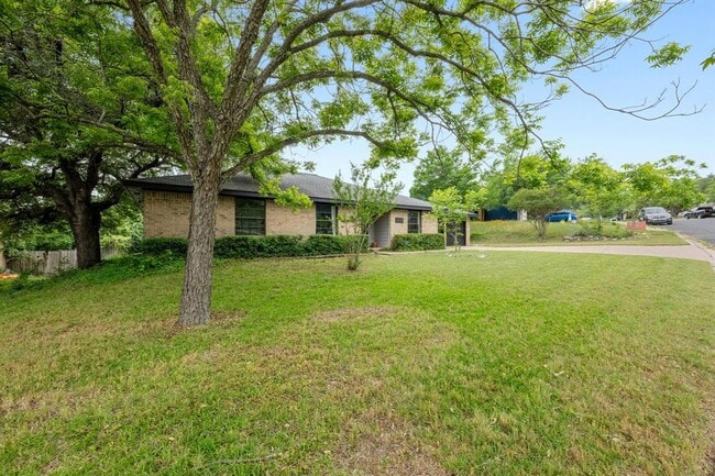 Building Photo - 8307 Spring Valley Dr