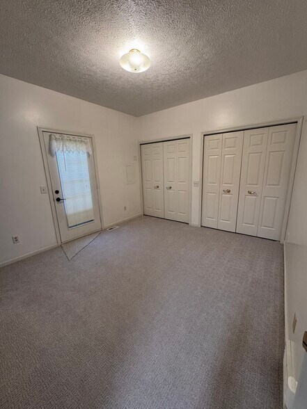 Building Photo - 834 Lauri Jo Ln SW