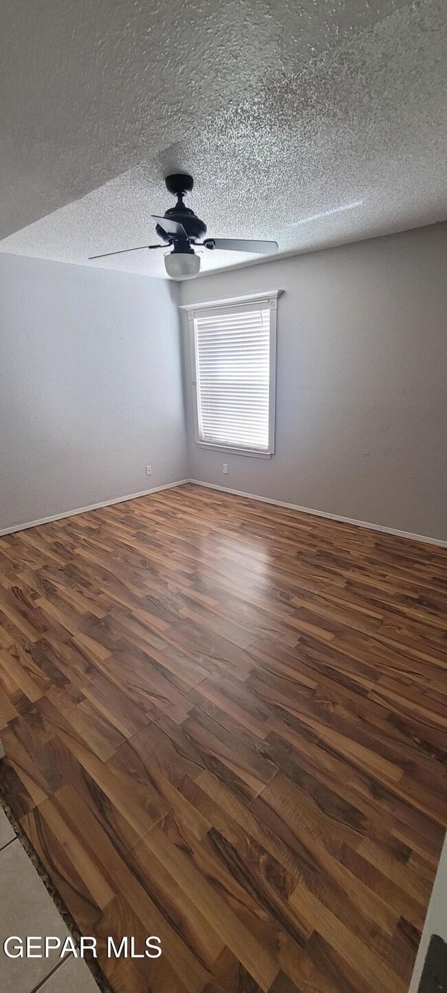 Building Photo - 11855 Stone Castle Dr