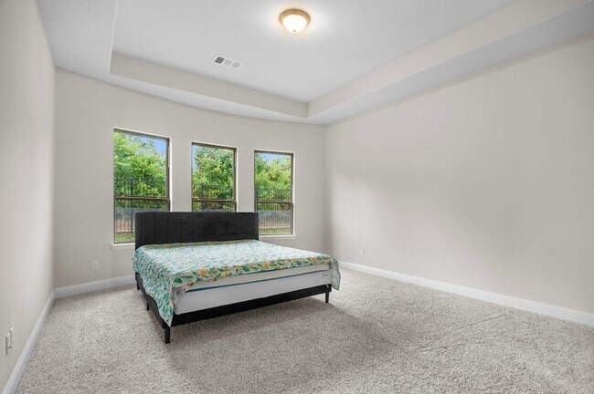 Building Photo - 16050 Talamore Ln