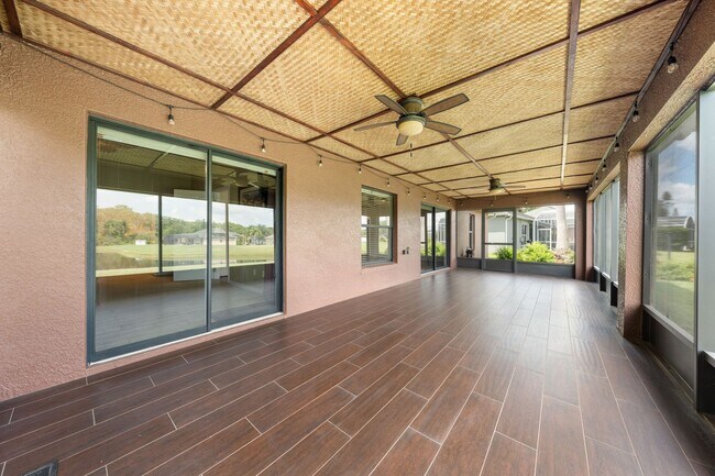 Building Photo - Charming 3 Bedroom 2 Bath Home - Sawgrass ...
