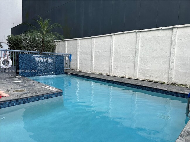 Building Photo - 234 NE 3rd St