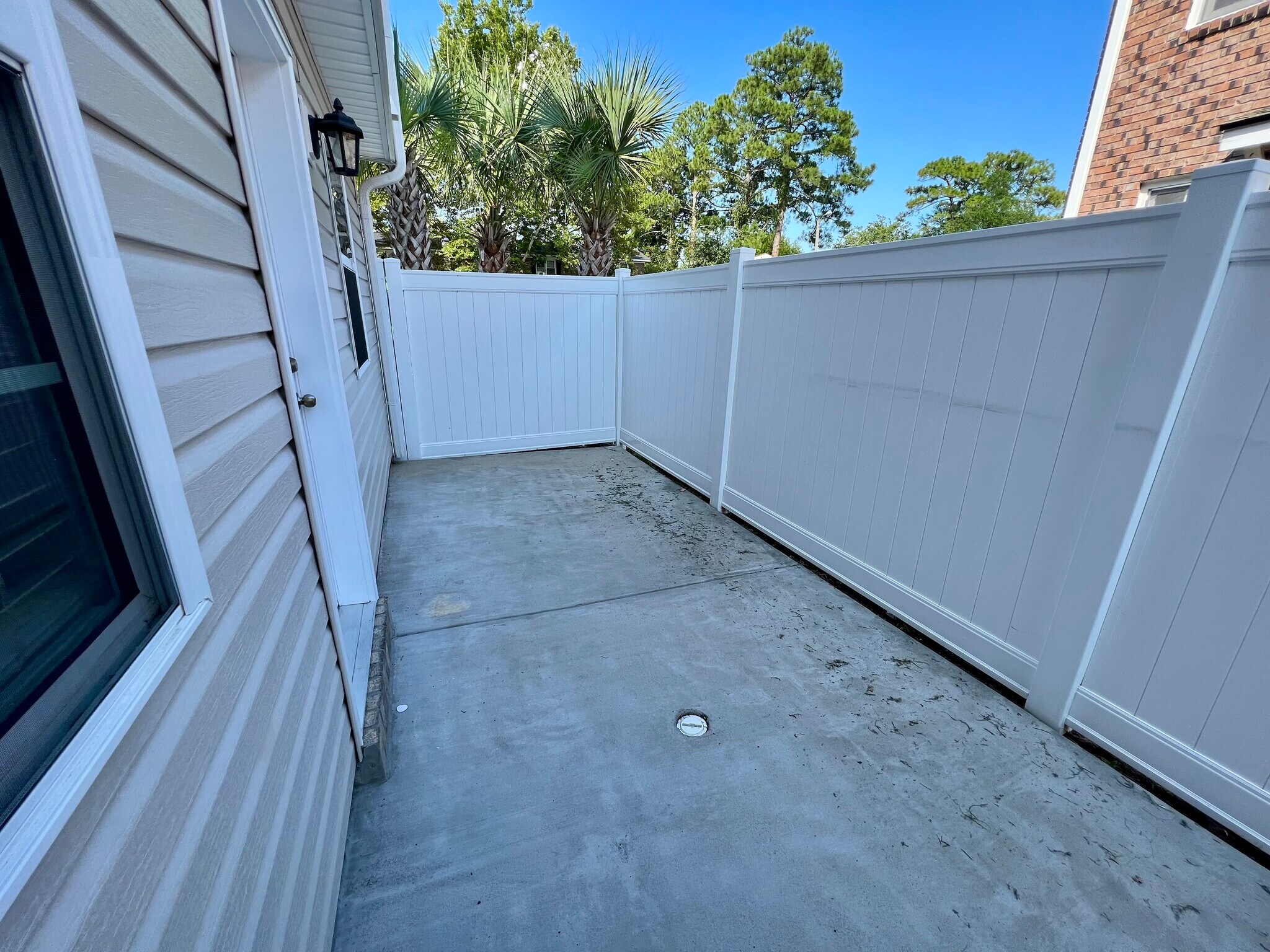 Building Photo - 609 37th Ave N