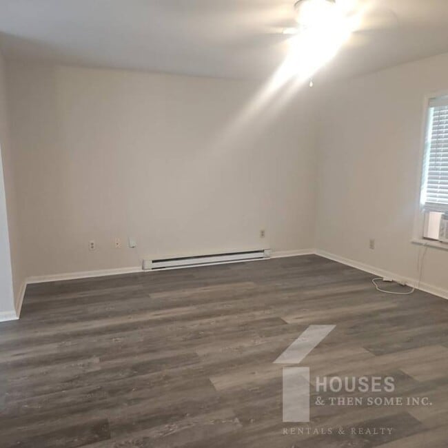 Building Photo - 205 Havendale Dr