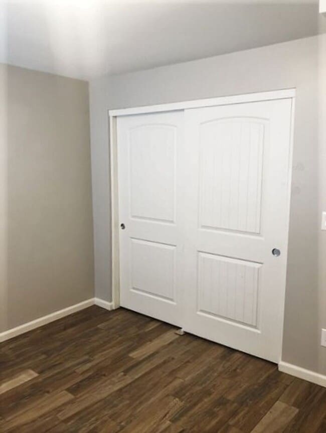Building Photo - Remodeled 2 bedroom / 2 Full Bath