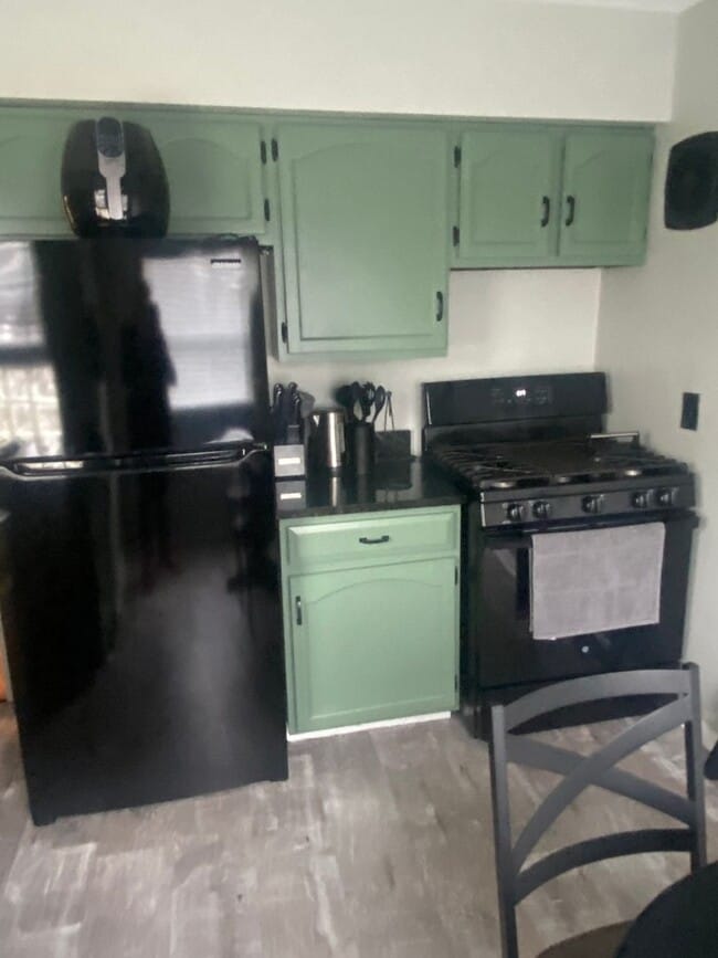 Building Photo - 448-450 Alter