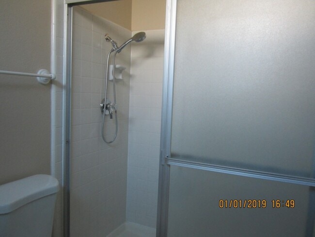 Building Photo - Immaculate 3 Bedroom With New Paint and Upgrades Throughout!