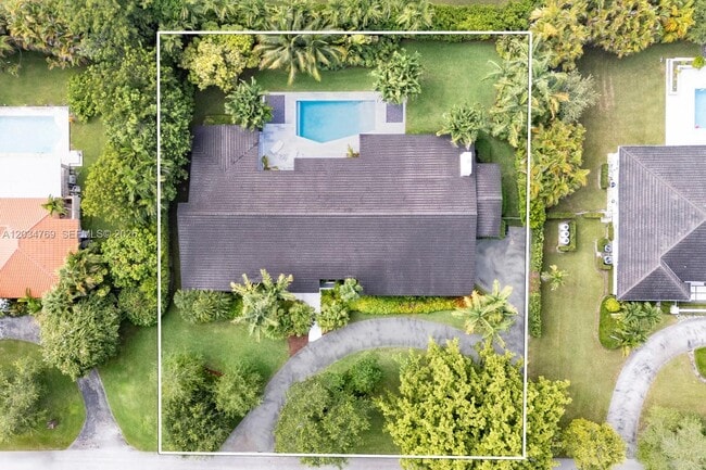 Building Photo - 5780 Las Palmas Dr