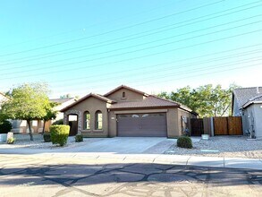 Building Photo - 1945 E Aloe Pl