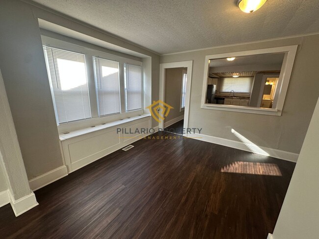 Building Photo - Stylish & Updated 3 Bedroom / 1.5 Bath Home – Move-In Ready!