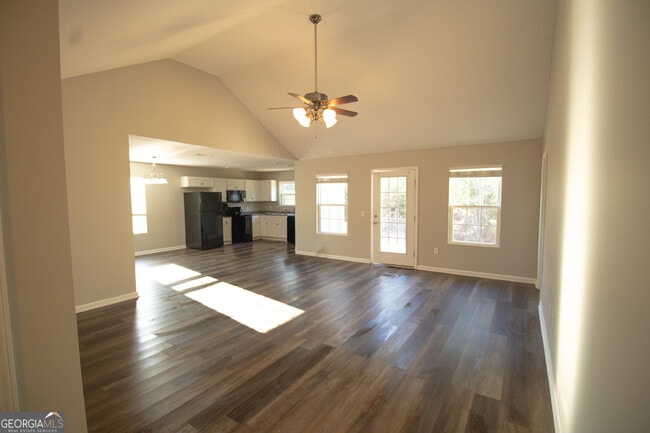 Building Photo - 304 S Bridgeport Dr