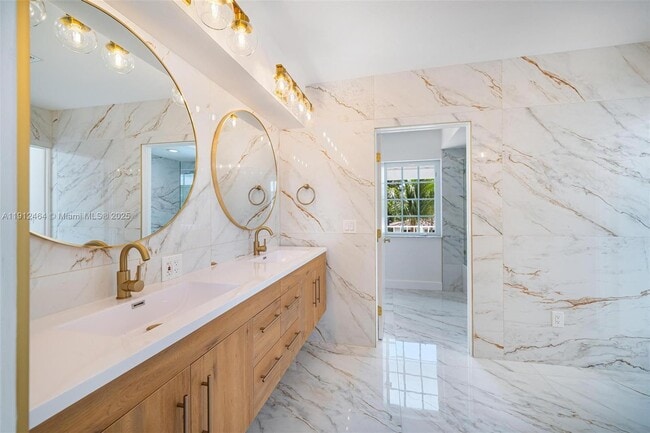 Building Photo - 1457 Certosa Ave