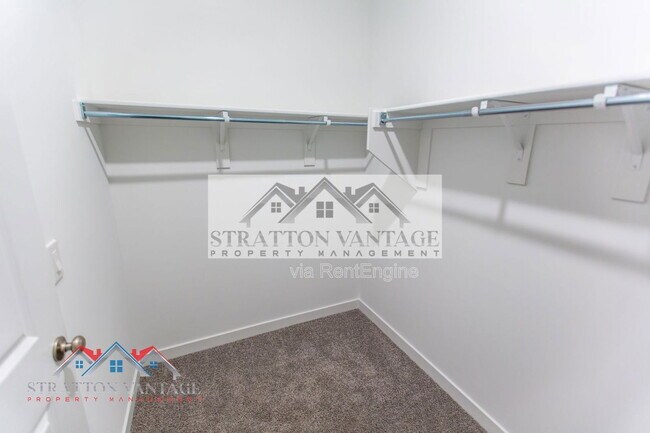 Building Photo - 7439 S 76th Dr