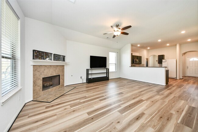 Building Photo - 20043 Poppy Hills Ln