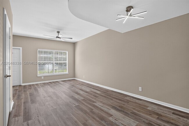 Building Photo - 3364 Celebration 156