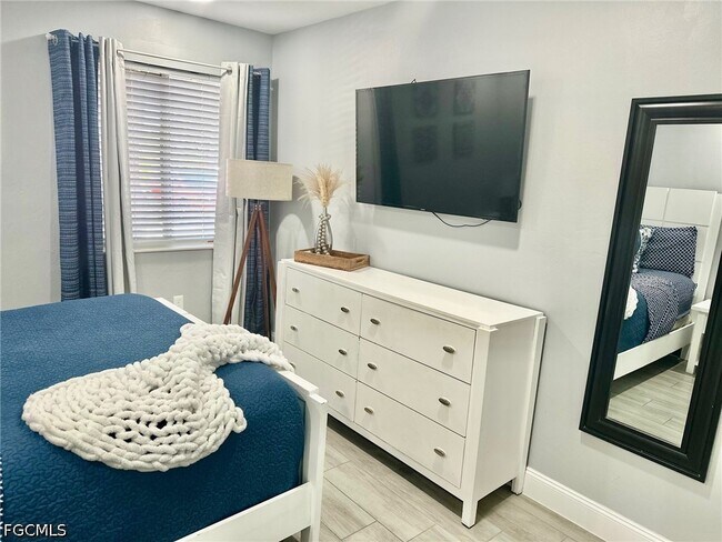 Building Photo - 3100 Seasons Way