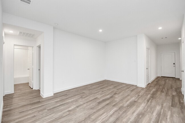 Building Photo - 8718 Partridge Ct